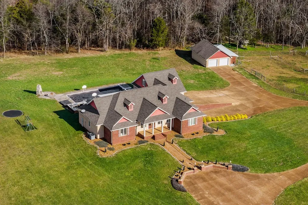 878 Malone Lane Cookeville TN 38506