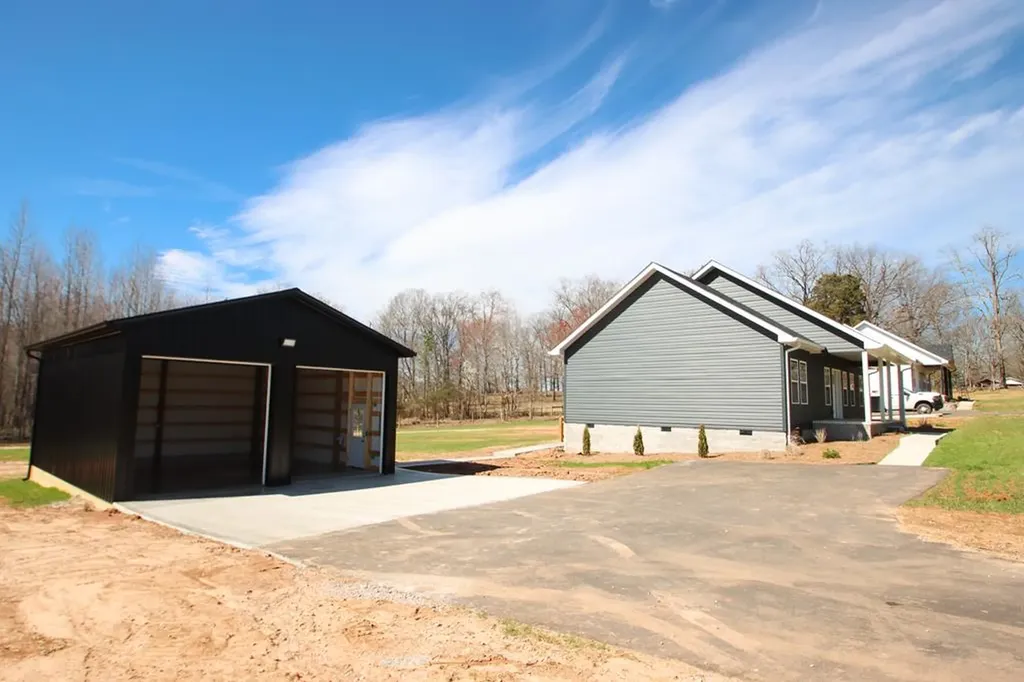 402 Frank Anderson Sparta TN 38583