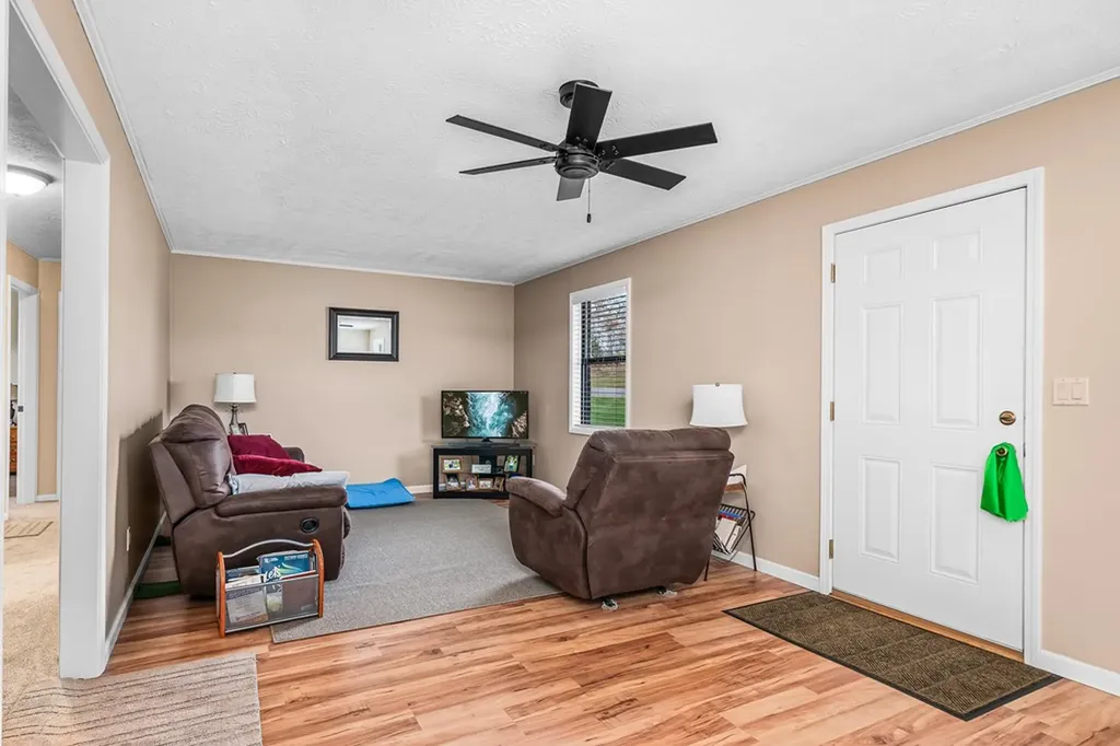 3056 Zeb Warren Road Cookeville TN 38506