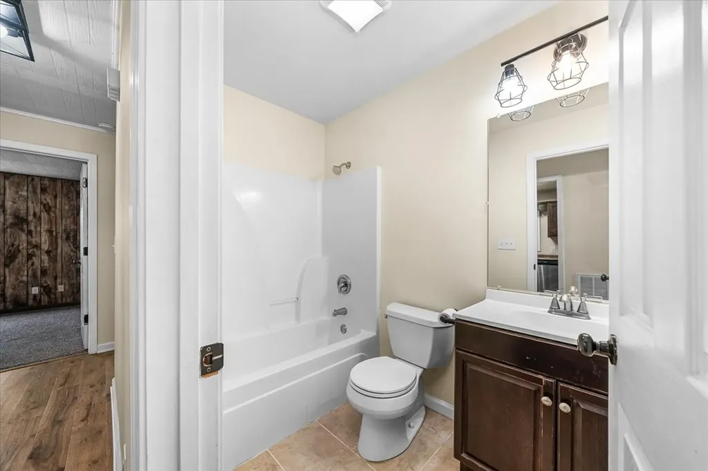 2286 Peavine Road Crossville TN 38571