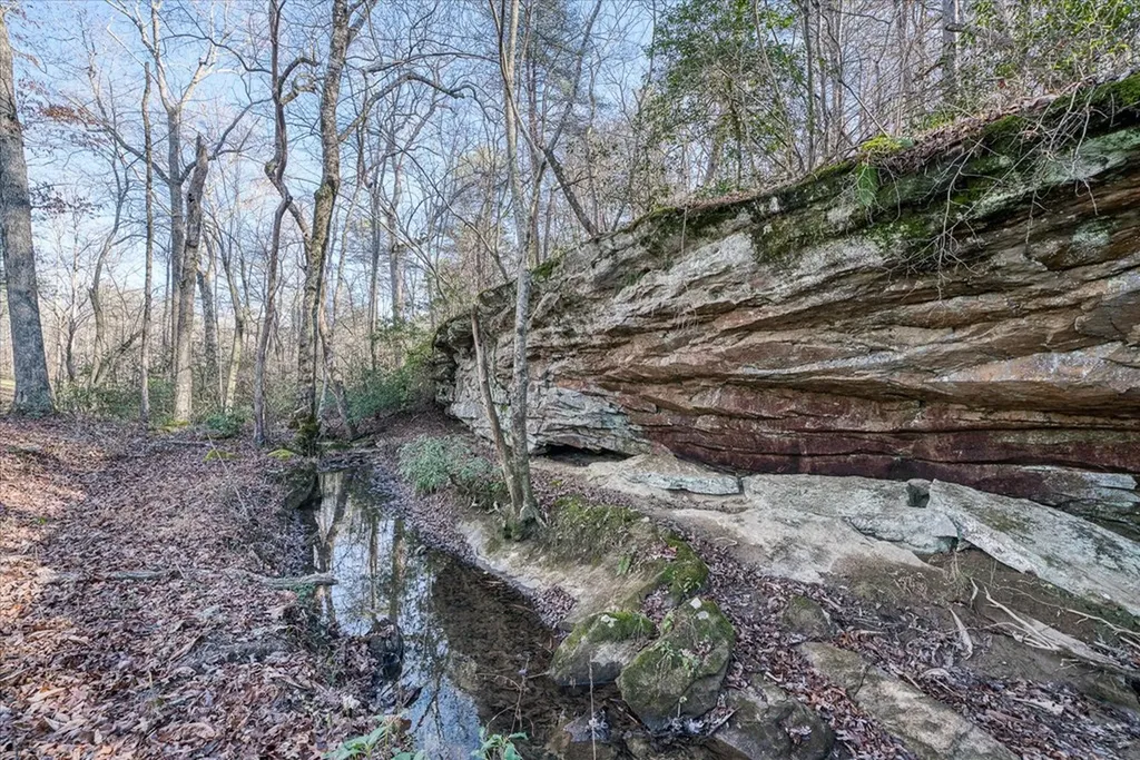 2286 Peavine Road Crossville TN 38571