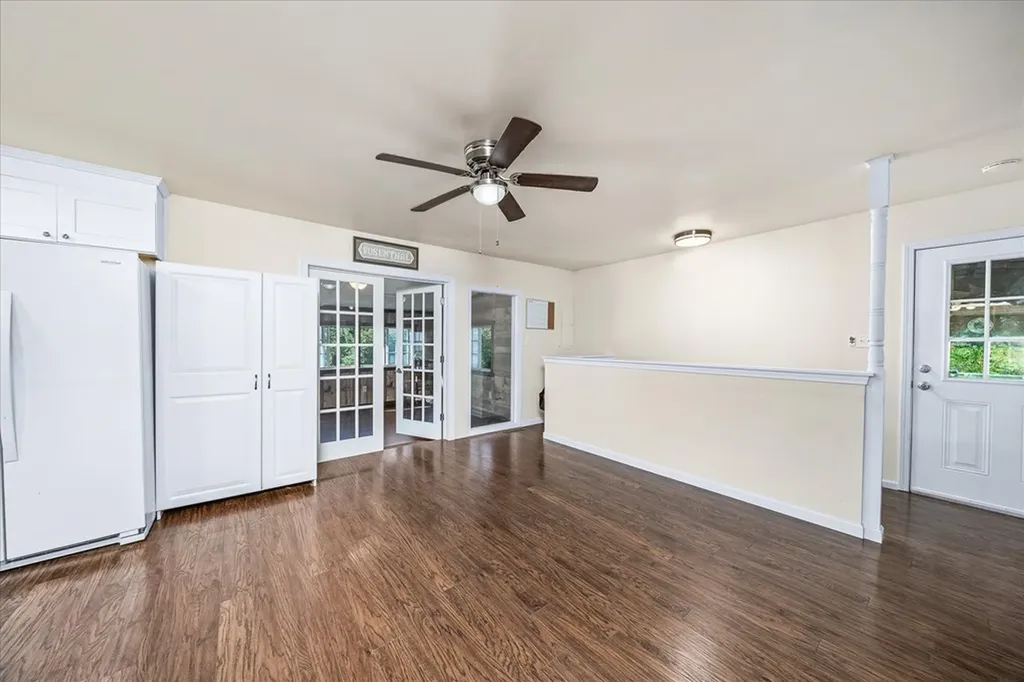 493 Crockett Lake Drive Crossville TN 38572