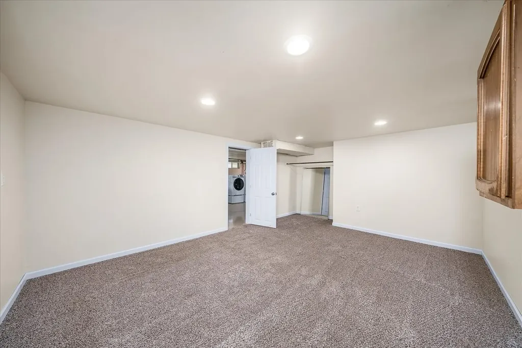 493 Crockett Lake Drive Crossville TN 38572