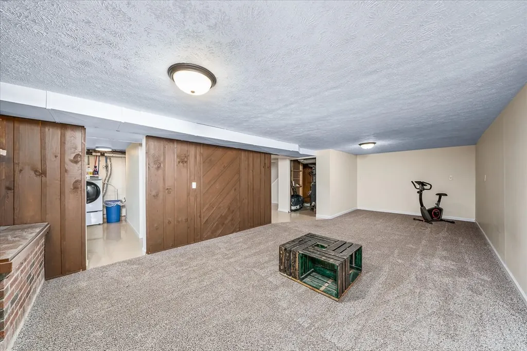 493 Crockett Lake Drive Crossville TN 38572