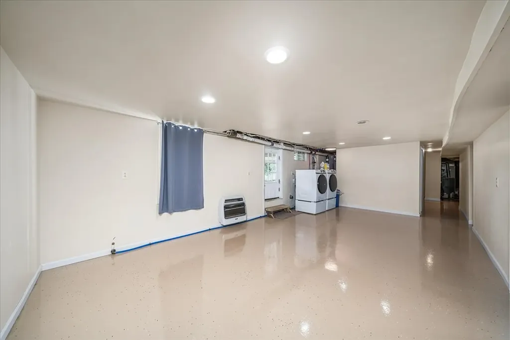 493 Crockett Lake Drive Crossville TN 38572