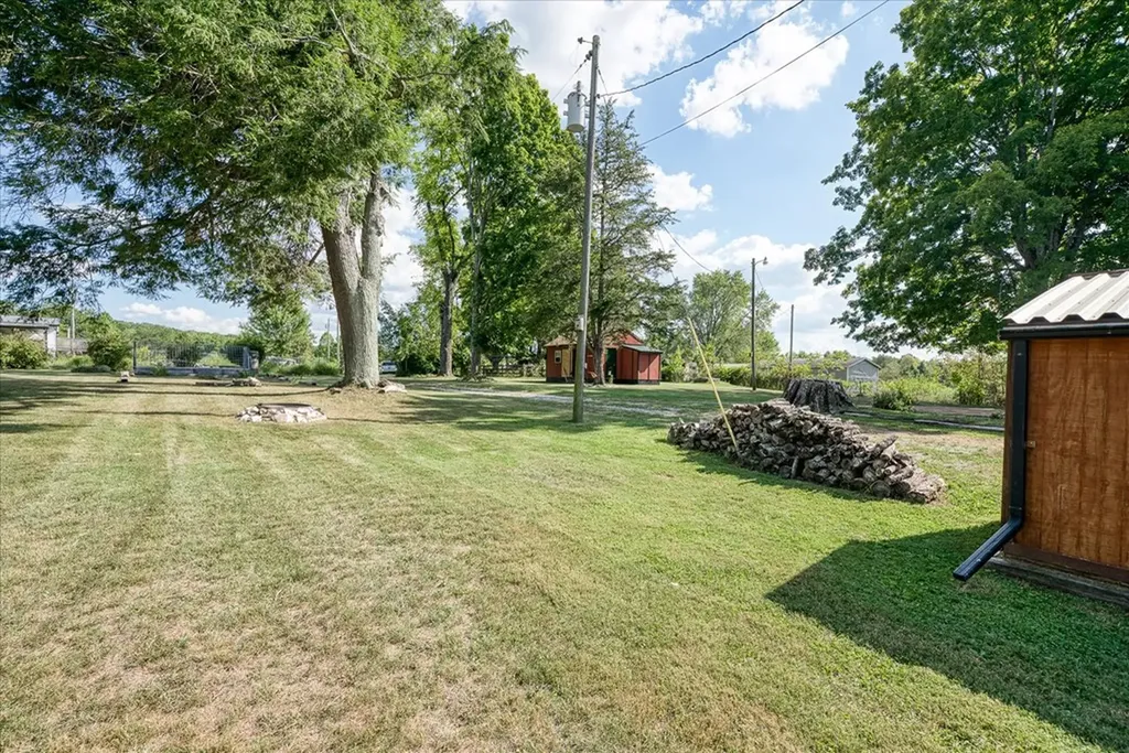 493 Crockett Lake Drive Crossville TN 38572