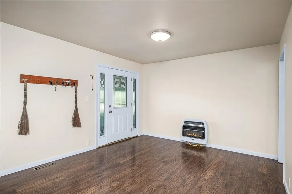 493 Crockett Lake Drive Crossville TN 38572