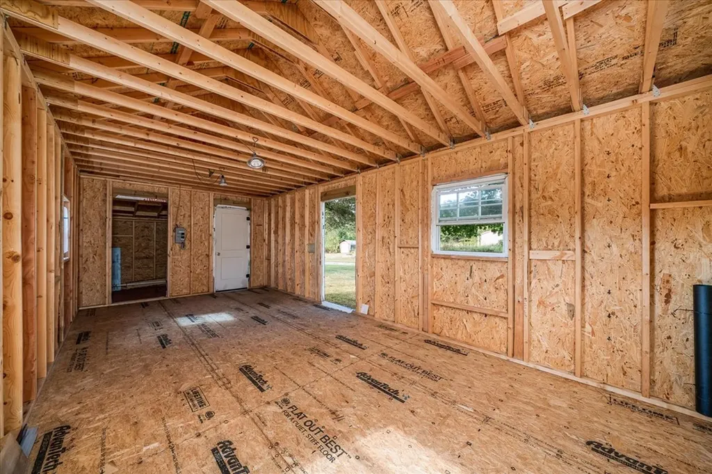 493 Crockett Lake Drive Crossville TN 38572