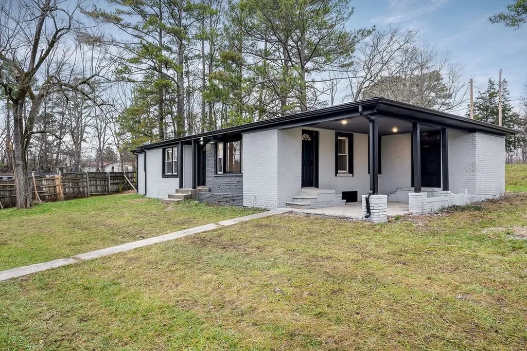 3115 Sparta Highway Smithville TN 37166