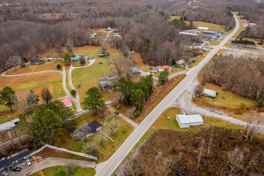 3115 Sparta Highway Smithville TN 37166