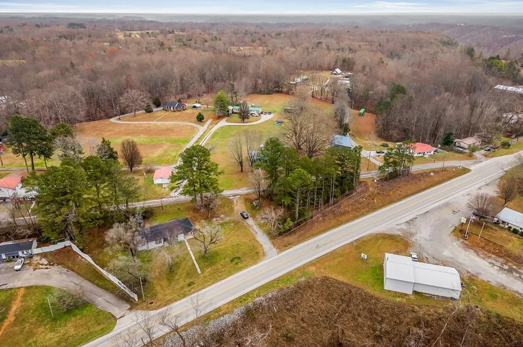 3115 Sparta Highway Smithville TN 37166