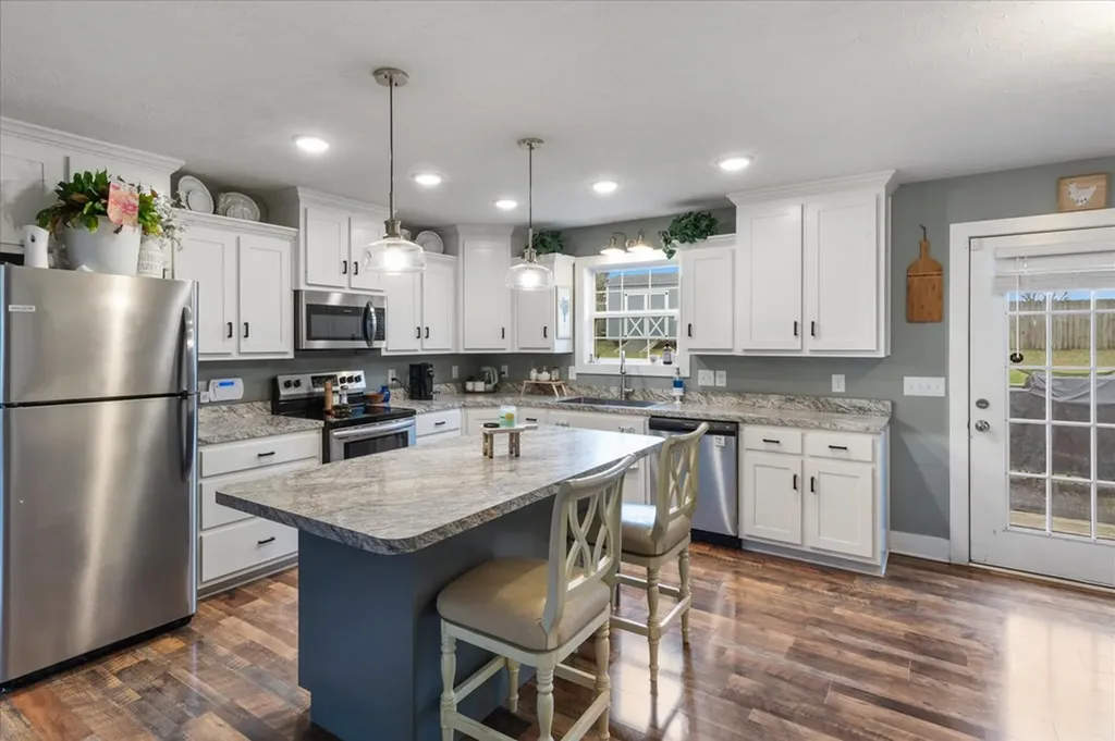 534 E Main Street Hartsville TN 37074