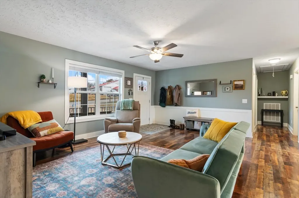 534 E Main Street Hartsville TN 37074