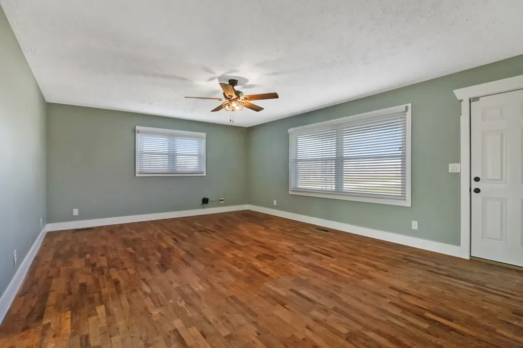 1065 Old Grimsley Road Grimsley TN 38556