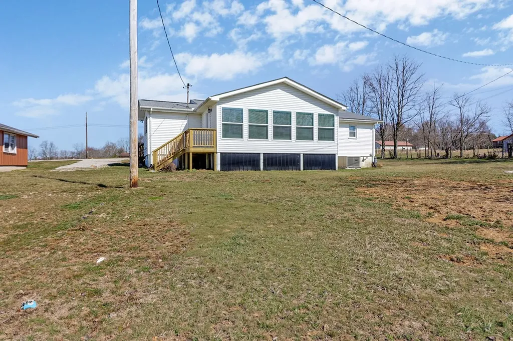 1065 Old Grimsley Road Grimsley TN 38556