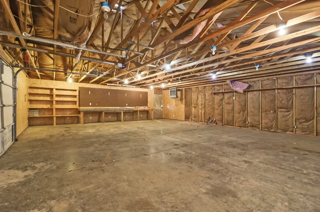 1065 Old Grimsley Road Grimsley TN 38556
