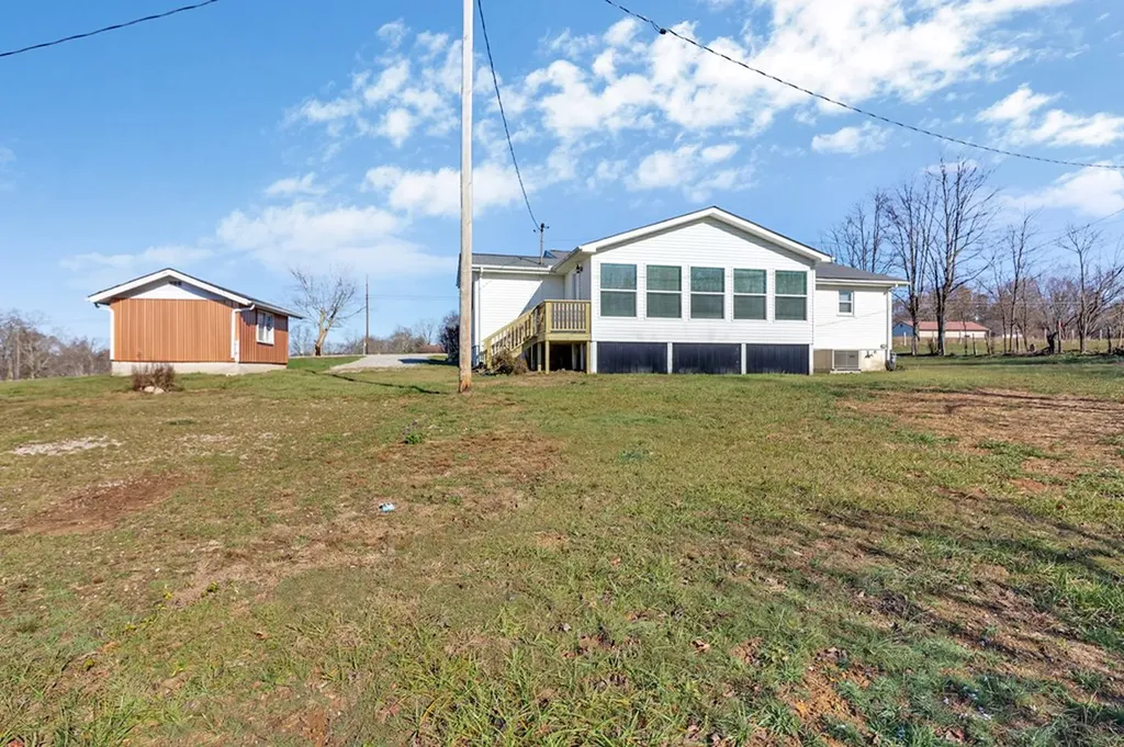 1065 Old Grimsley Road Grimsley TN 38556