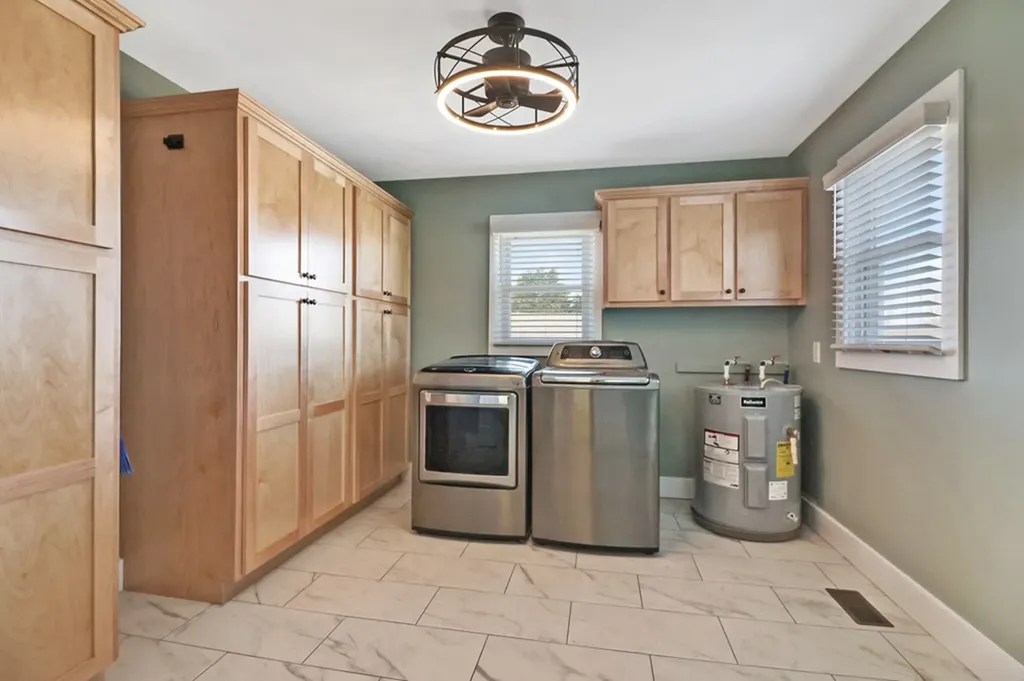 1065 Old Grimsley Road Grimsley TN 38556