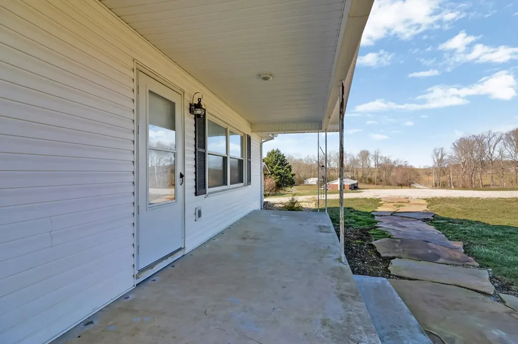1065 Old Grimsley Road Grimsley TN 38556
