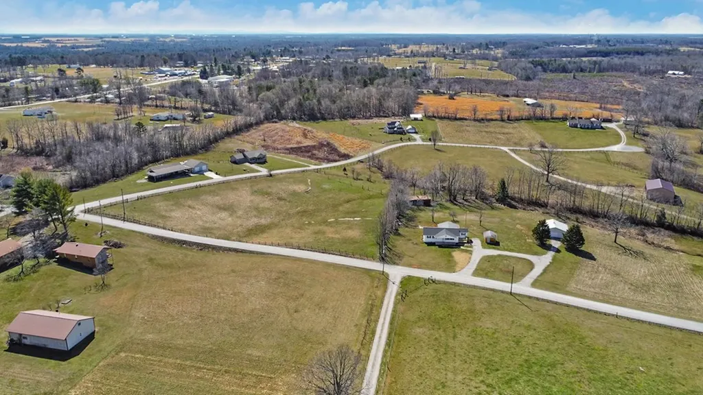1065 Old Grimsley Road Grimsley TN 38556