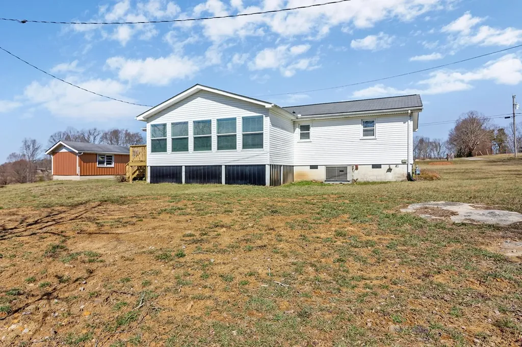 1065 Old Grimsley Road Grimsley TN 38556