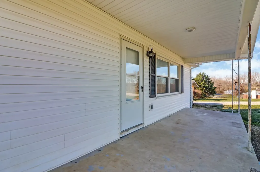 1065 Old Grimsley Road Grimsley TN 38556