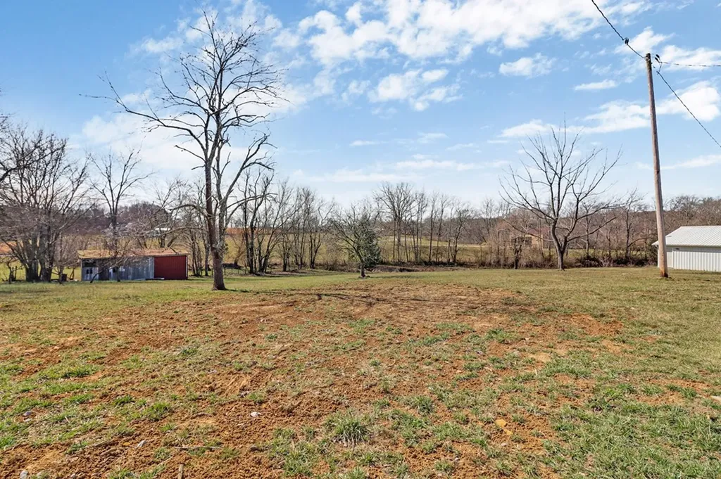 1065 Old Grimsley Road Grimsley TN 38556
