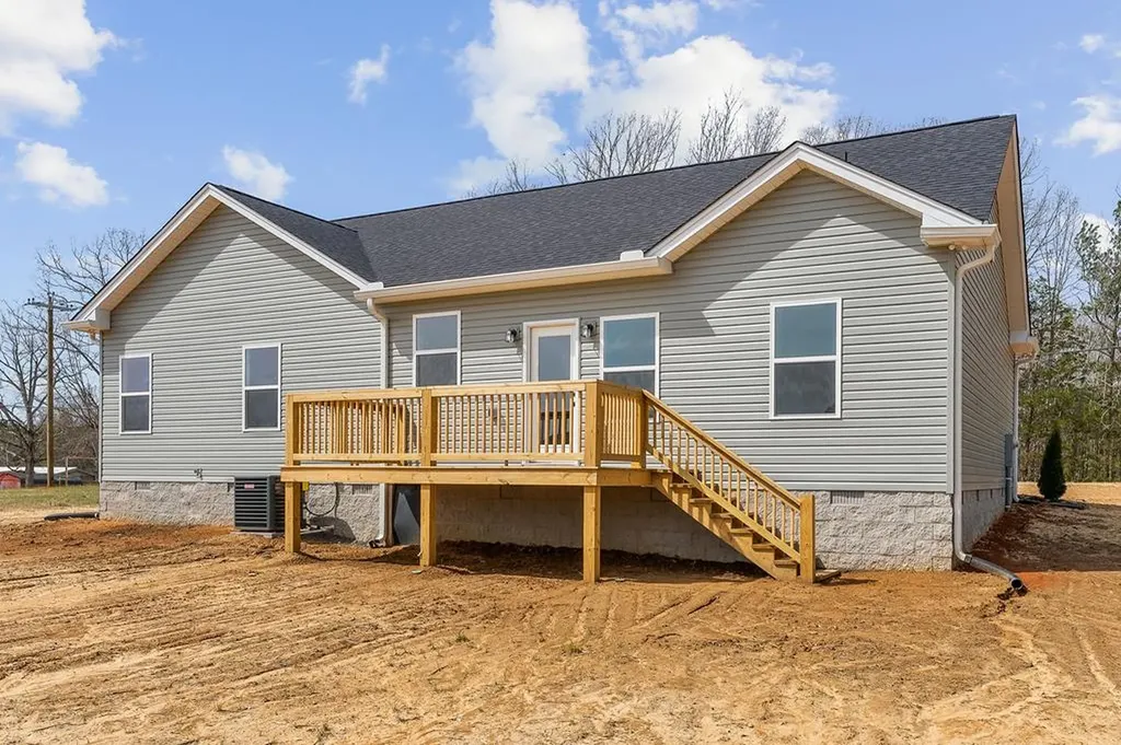 320 Johnson Chapel Road Sparta TN 38583