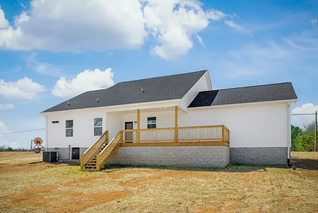 172 Johnson Chapel Road Sparta TN 38583