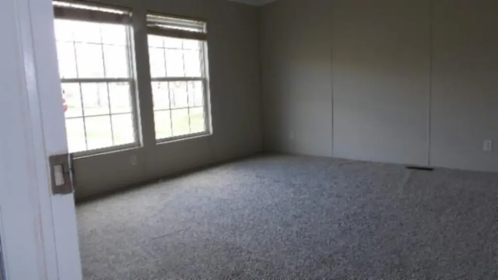 11508 Clay County Highway Moss TN 38575