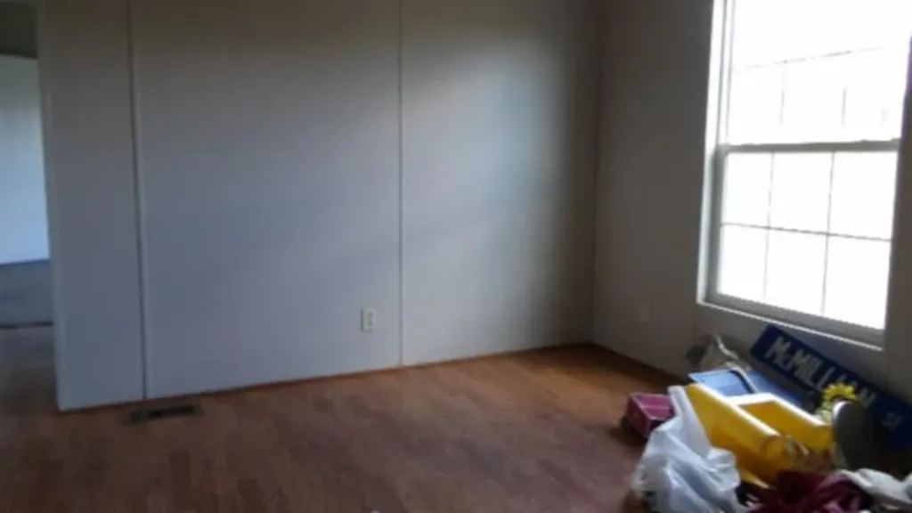 11508 Clay County Highway Moss TN 38575