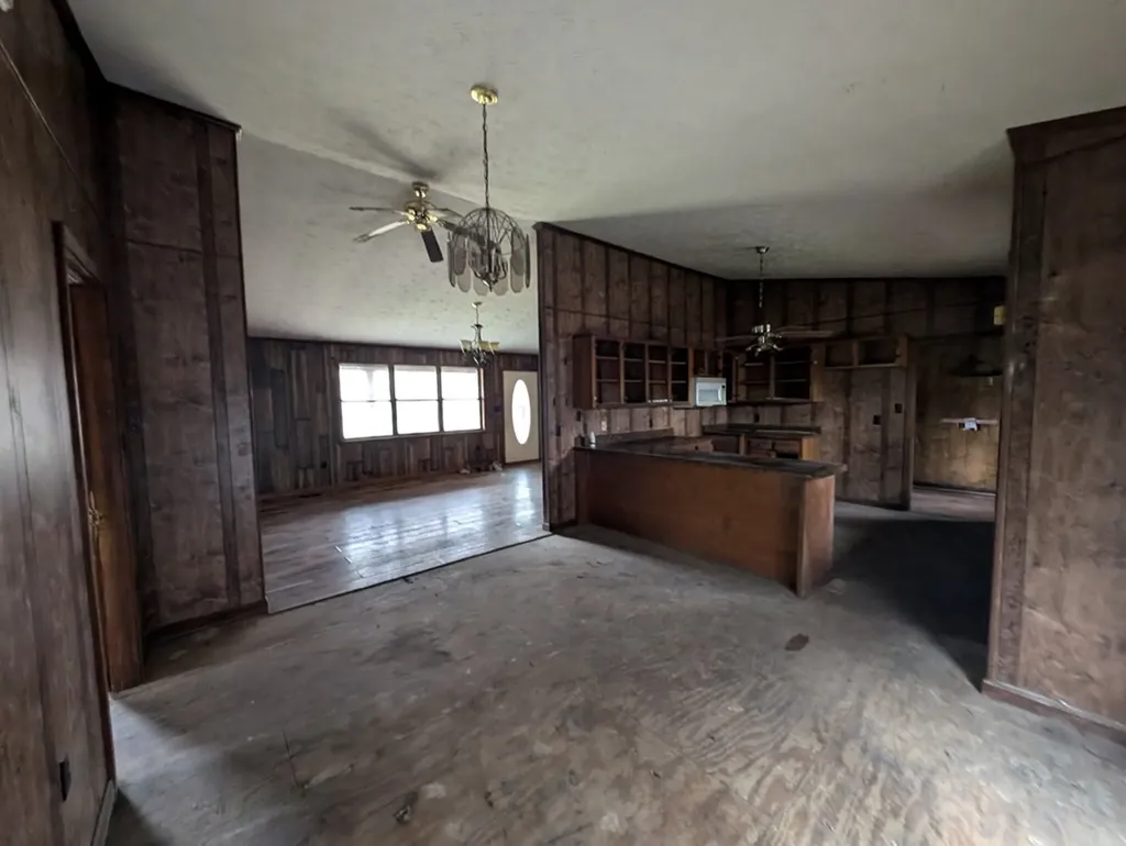 6674 Putnam Street Baxter TN 38544