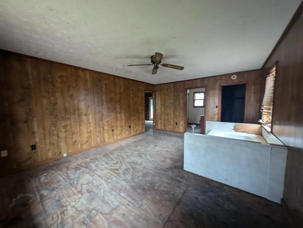 6674 Putnam Street Baxter TN 38544