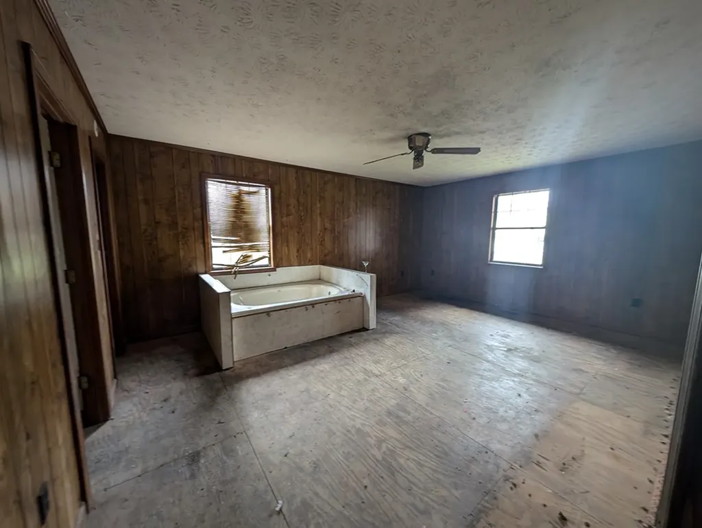 6674 Putnam Street Baxter TN 38544