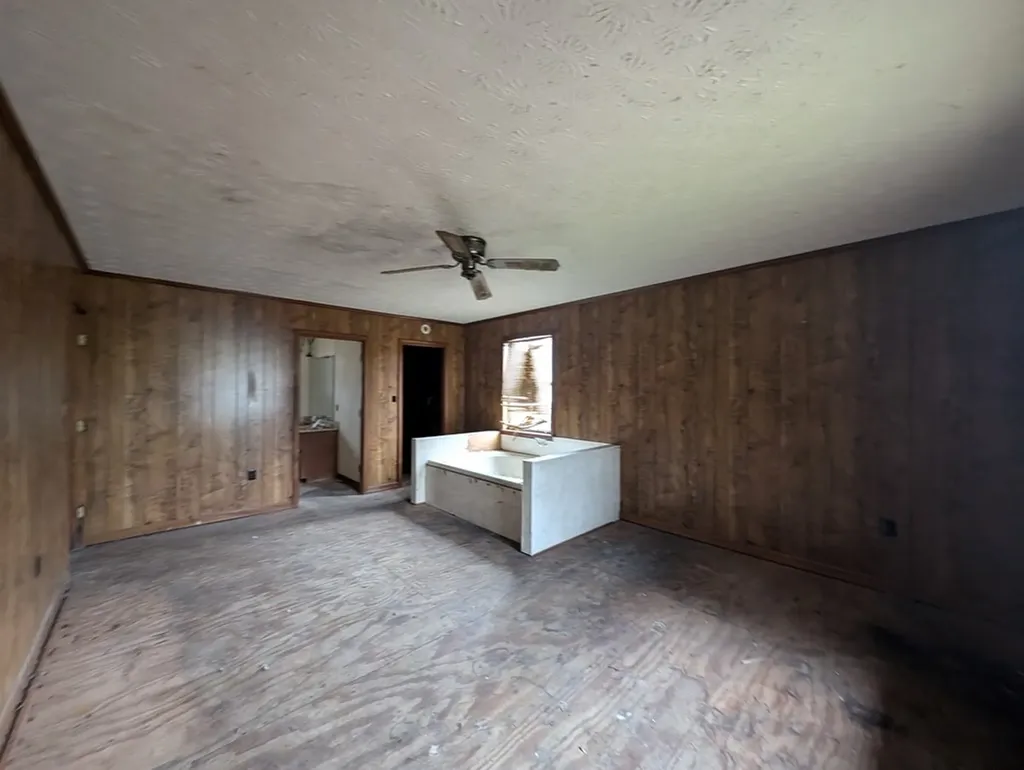 6674 Putnam Street Baxter TN 38544