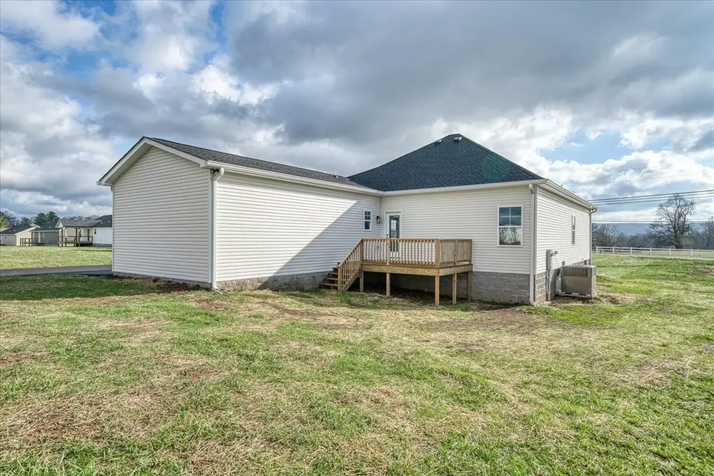 3430 Mcminnville Highway Sparta TN 38583