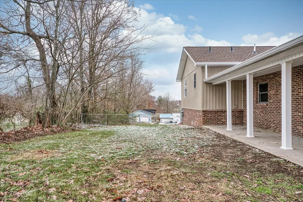 305 N Holly Street Monterey TN 38574