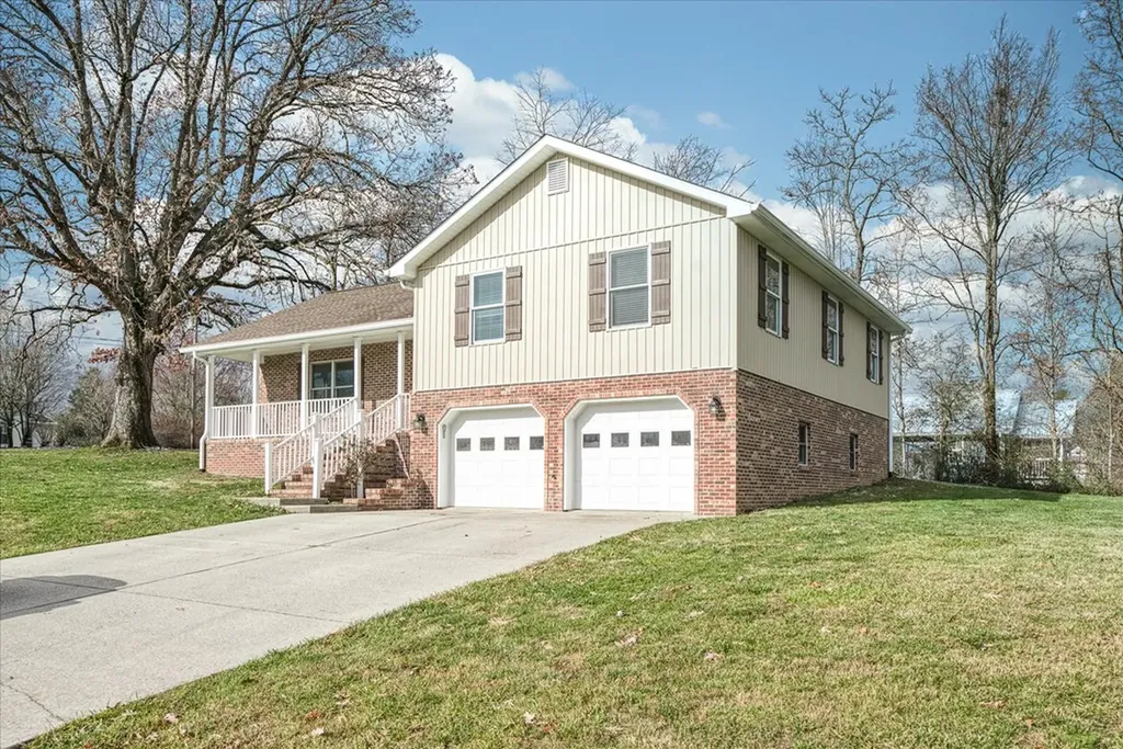 305 N Holly Street Monterey TN 38574