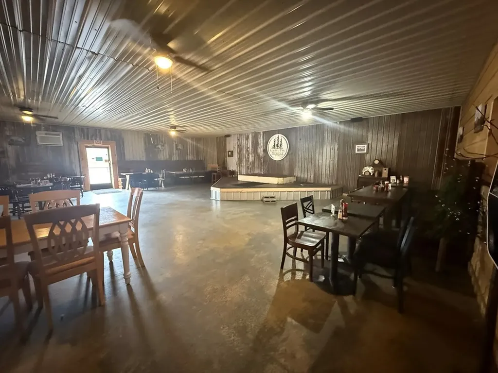 2705 Livingston Highway Monroe TN 38573