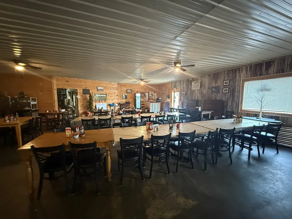 2705 Livingston Highway Monroe TN 38573