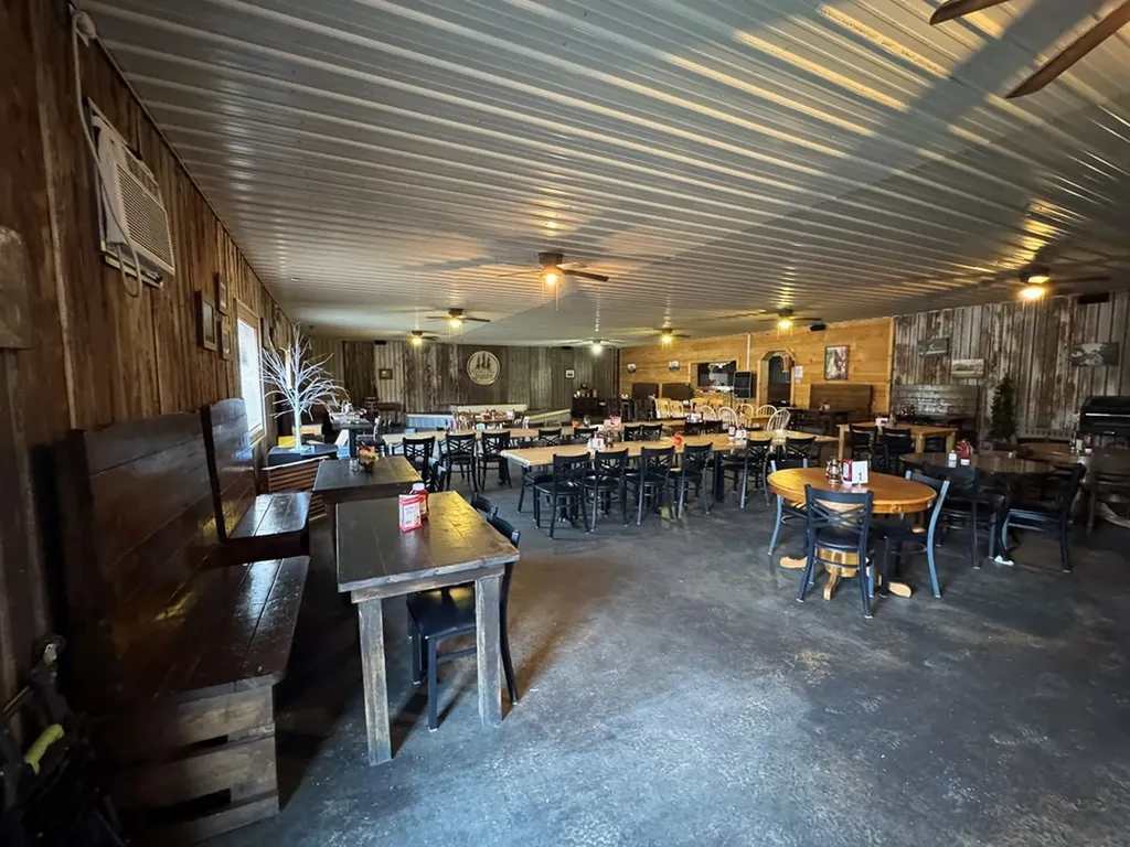 2705 Livingston Highway Monroe TN 38573
