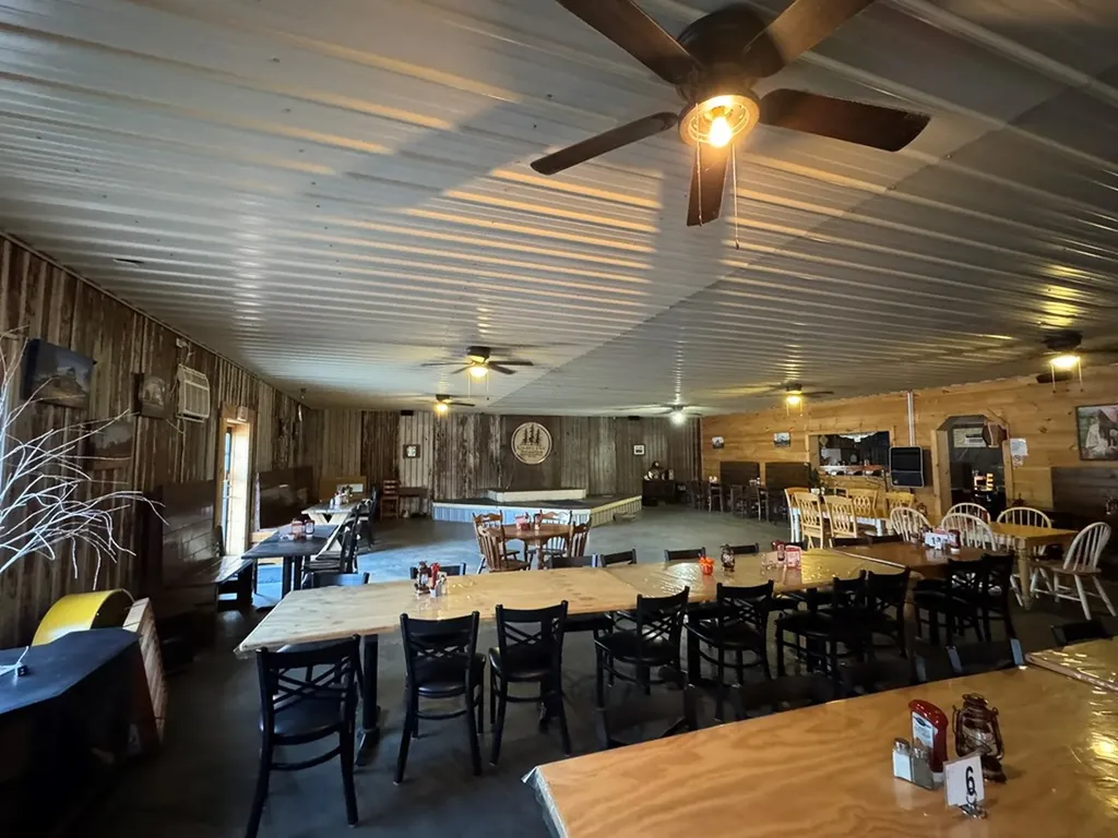 2705 Livingston Highway Monroe TN 38573