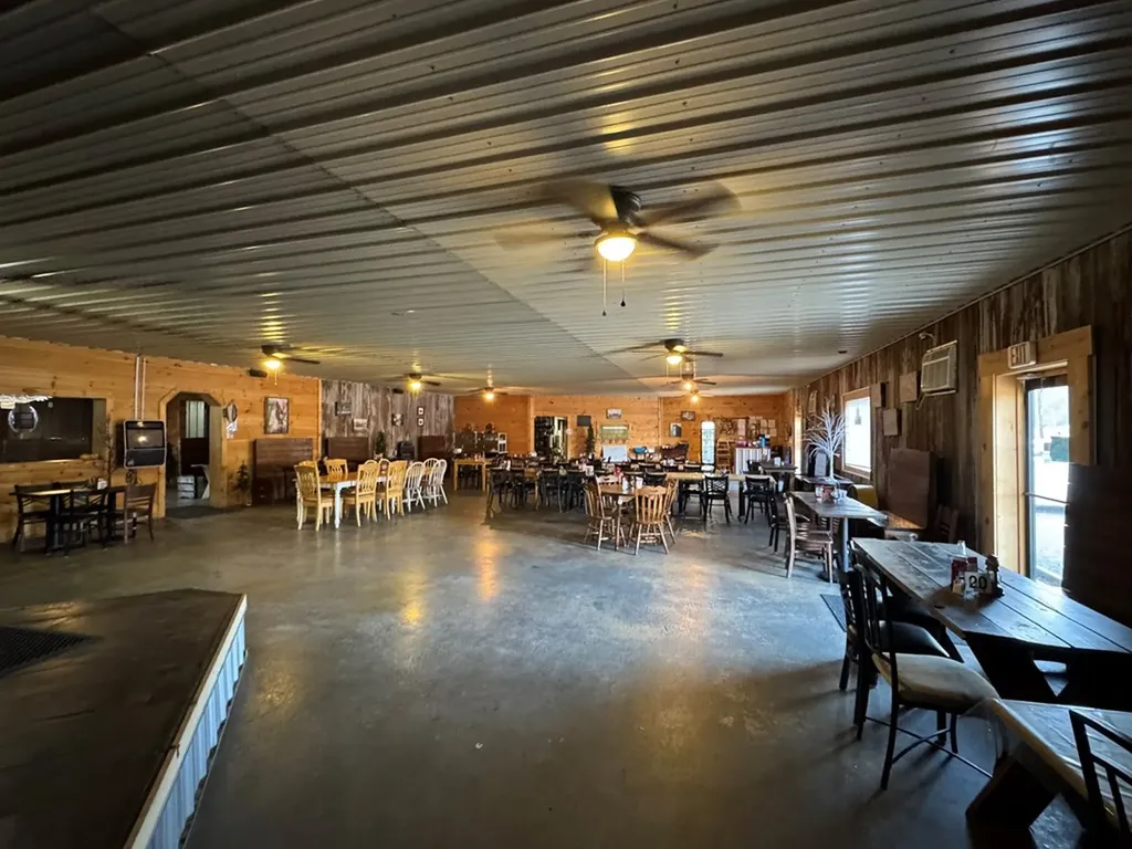 2705 Livingston Highway Monroe TN 38573