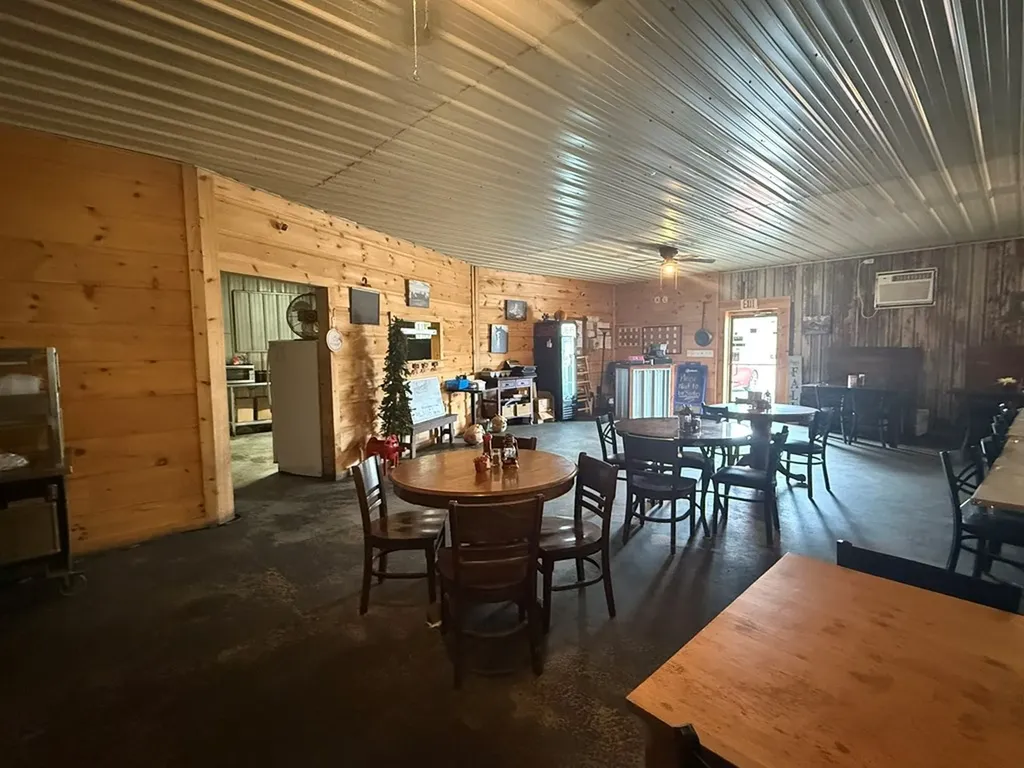 2705 Livingston Highway Monroe TN 38573