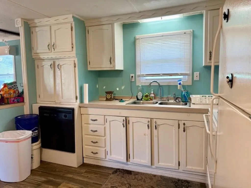 208 Grace Avenue Baxter TN 38544