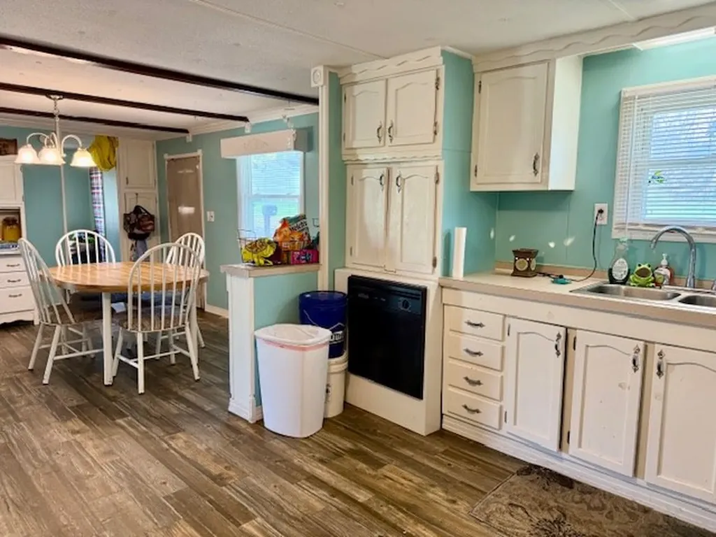 208 Grace Avenue Baxter TN 38544