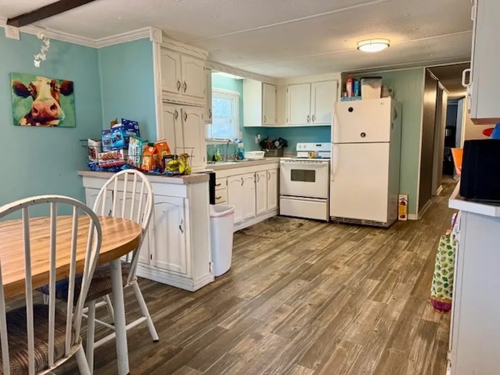 208 Grace Avenue Baxter TN 38544