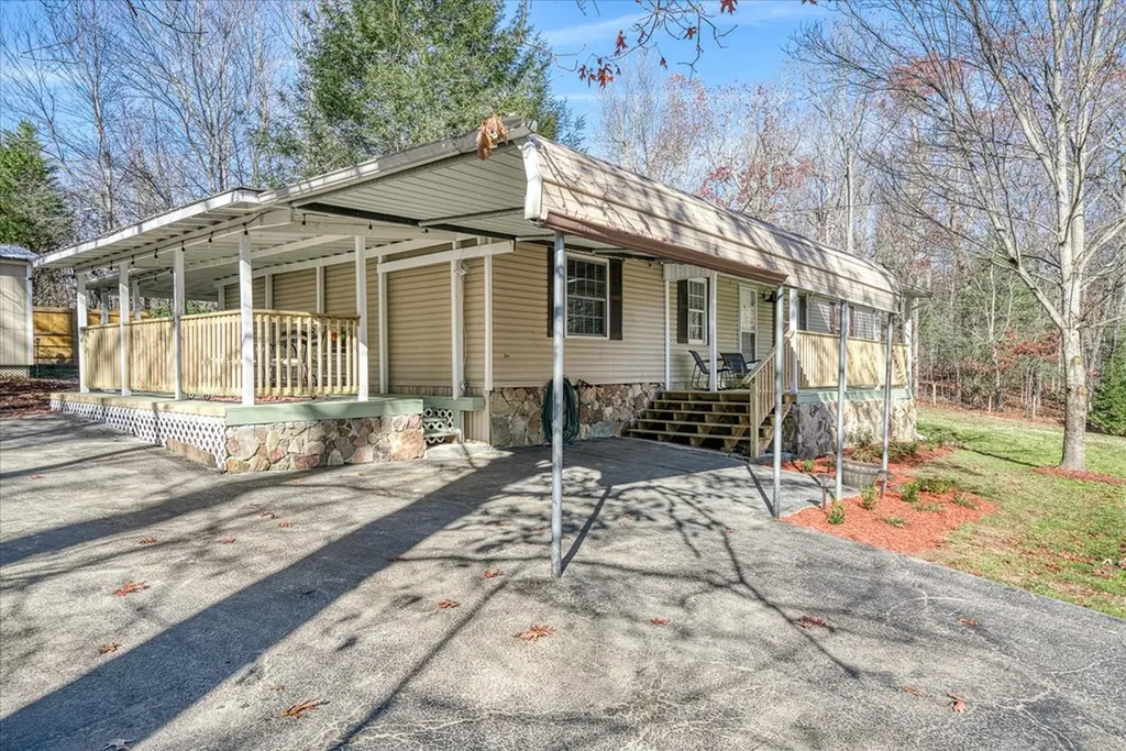 7038 Talahatchie Drive Crossville TN 38572