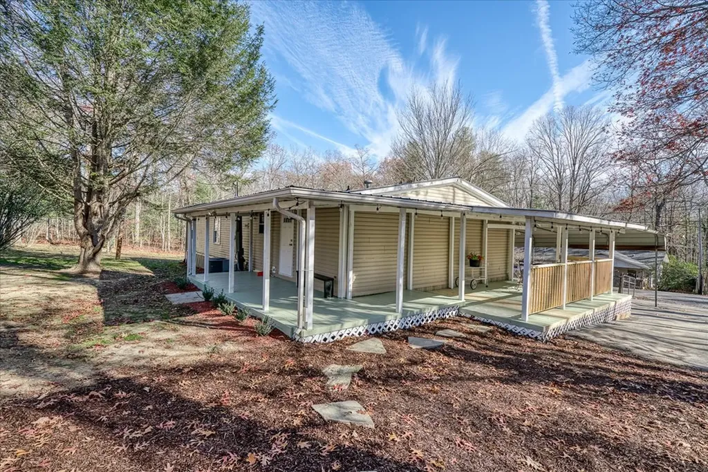 7038 Talahatchie Drive Crossville TN 38572