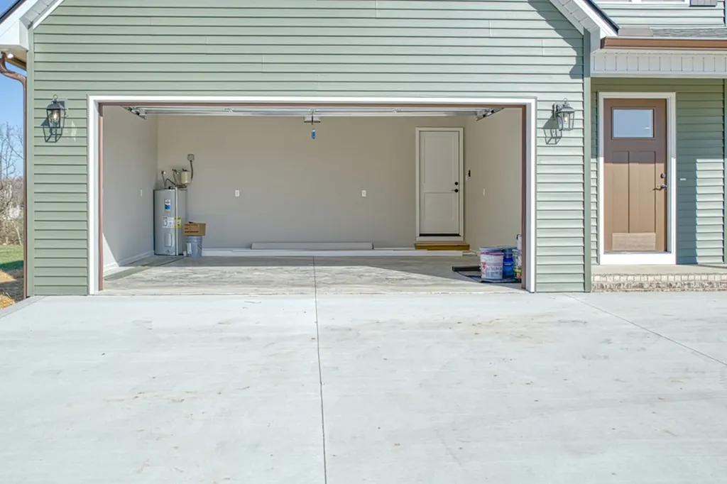 1049 West Cemetery Road Cookeville TN 38506